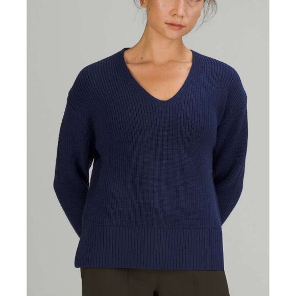 Lululemon Merino Wool V-Neck Sweater Navy XS/S - Picture 1 of 6